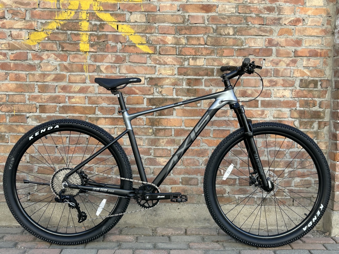 AXIS 29HD PRO 10 sp, Размер 20; Цвет MATT BLACK/GREY
