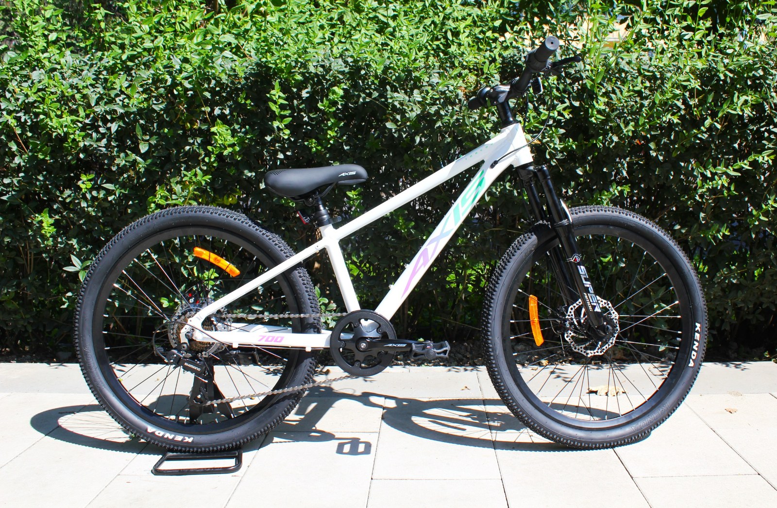 AXIS 24 TQ 700, Размер 12; Цвет white
